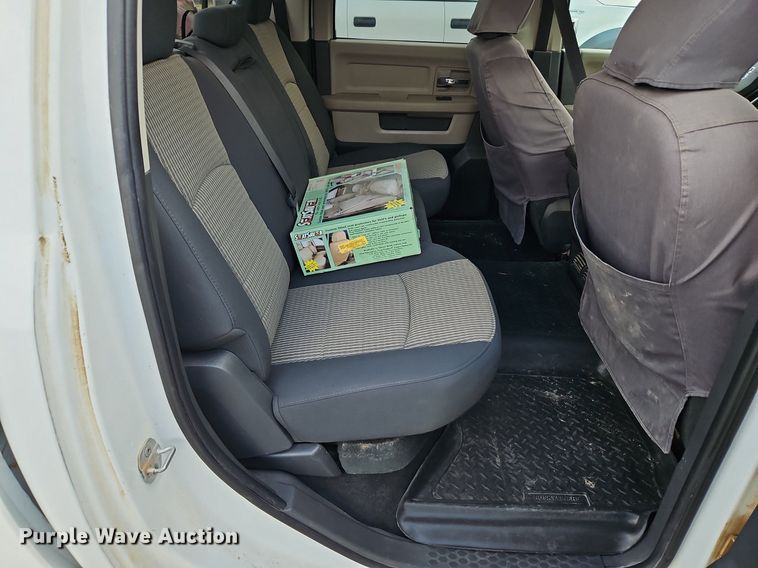 image for item LM9104 2012 Dodge Ram 2500HD  Crew Cab pickup truck