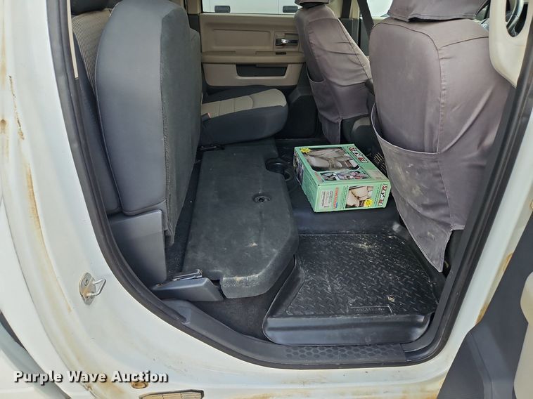 image for item LM9104 2012 Dodge Ram 2500HD  Crew Cab pickup truck