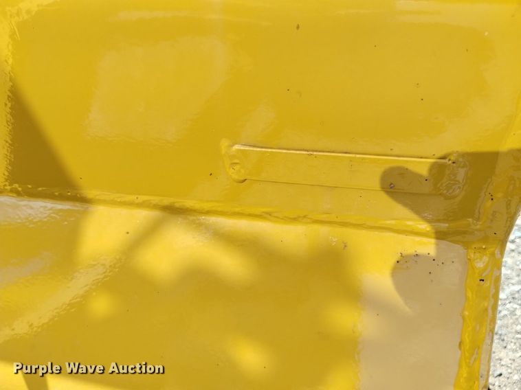 image for item LP9651 1976 Caterpillar 910  wheel loader