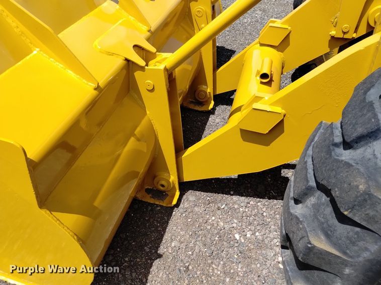 image for item LP9651 1976 Caterpillar 910  wheel loader