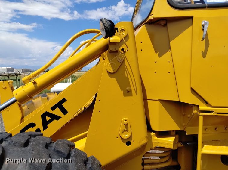 image for item LP9651 1976 Caterpillar 910  wheel loader