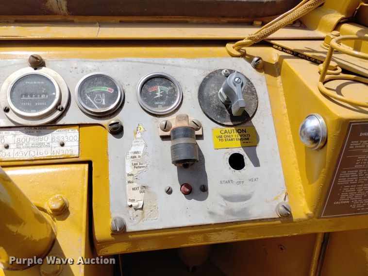 image for item LP9651 1976 Caterpillar 910  wheel loader