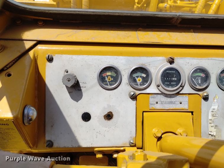 image for item LP9651 1976 Caterpillar 910  wheel loader