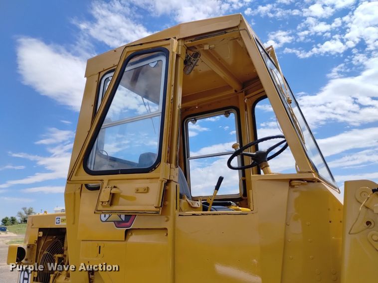 image for item LP9651 1976 Caterpillar 910  wheel loader