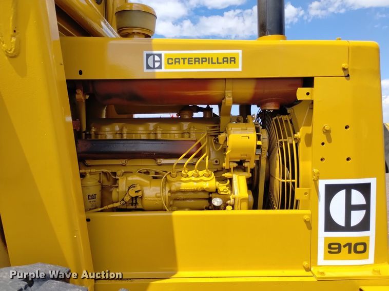 image for item LP9651 1976 Caterpillar 910  wheel loader