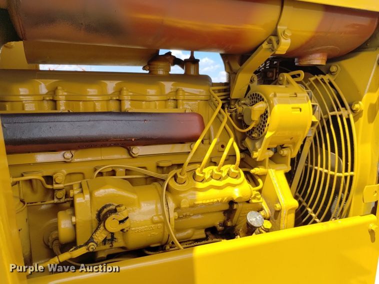 image for item LP9651 1976 Caterpillar 910  wheel loader