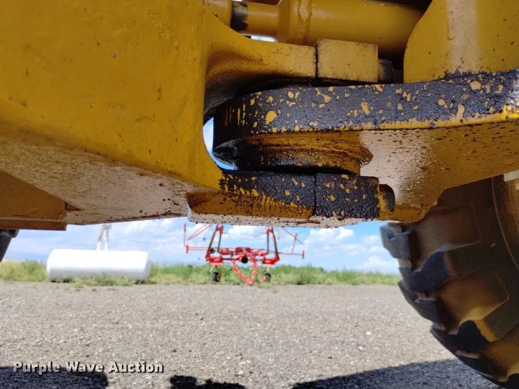 image for item LP9651 1976 Caterpillar 910  wheel loader