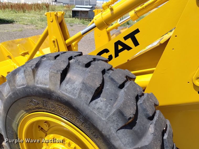 image for item LP9651 1976 Caterpillar 910  wheel loader