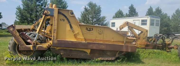 image for item LQ9039 2001 Icon 17C Earthmover  scraper