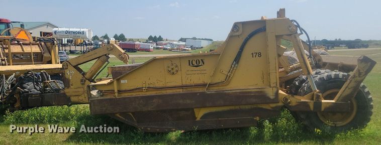 image for item LQ9039 2001 Icon 17C Earthmover  scraper