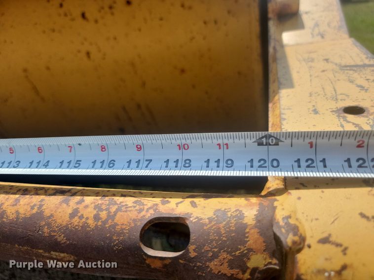 image for item LQ9039 2001 Icon 17C Earthmover  scraper