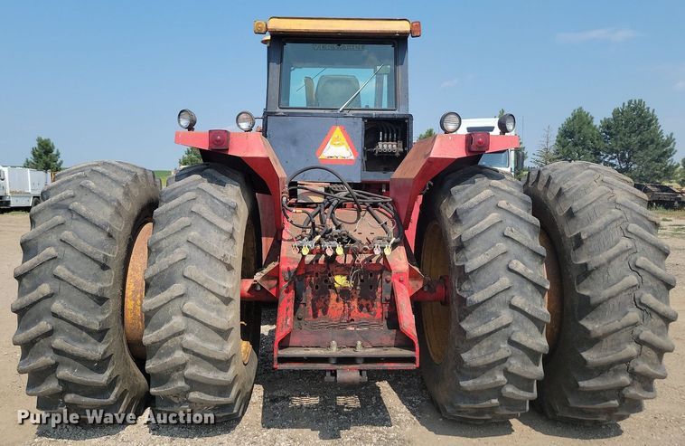 image for item LQ9040 1979 Versatile 875  4WD tractor