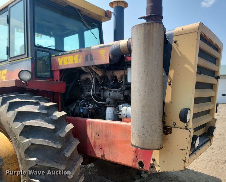 image for item LQ9040 1979 Versatile 875  4WD tractor