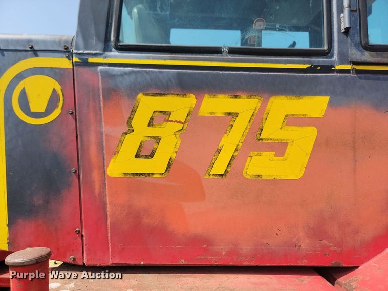 image for item LQ9040 1979 Versatile 875  4WD tractor