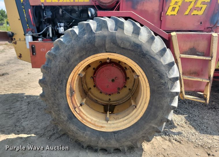 image for item LQ9040 1979 Versatile 875  4WD tractor