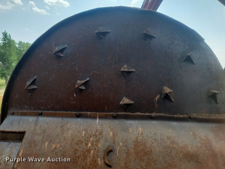 image for item LQ9041 Mobark horizontal grinder