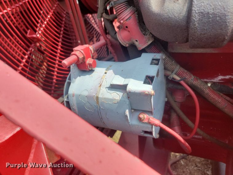 image for item LQ9041 Mobark horizontal grinder