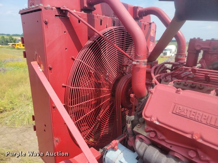 image for item LQ9041 Mobark horizontal grinder