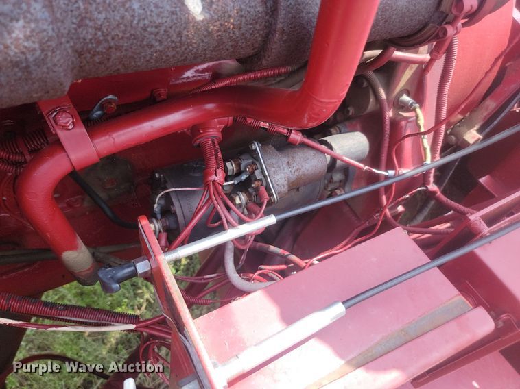 image for item LQ9041 Mobark horizontal grinder