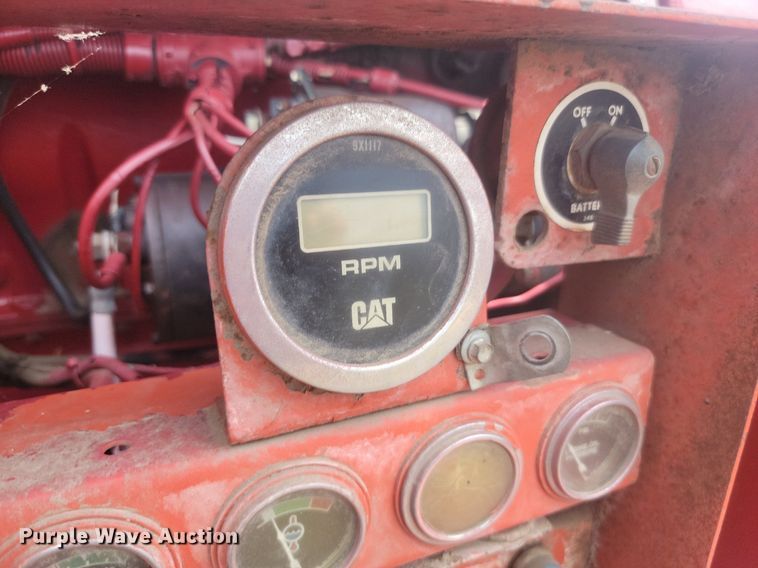 image for item LQ9041 Mobark horizontal grinder