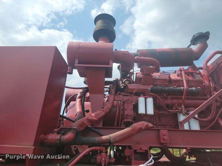 image for item LQ9041 Mobark horizontal grinder