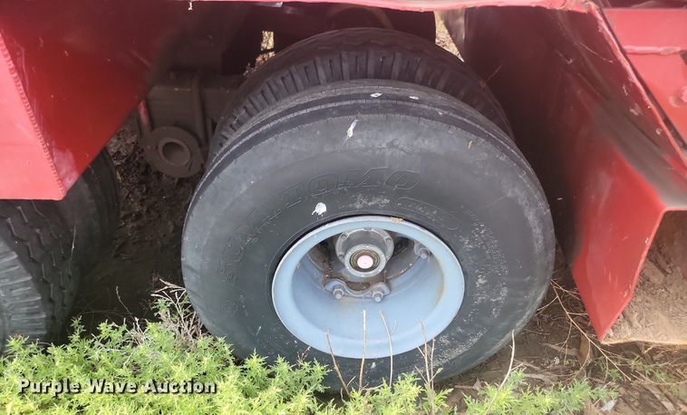 image for item LQ9041 Mobark horizontal grinder