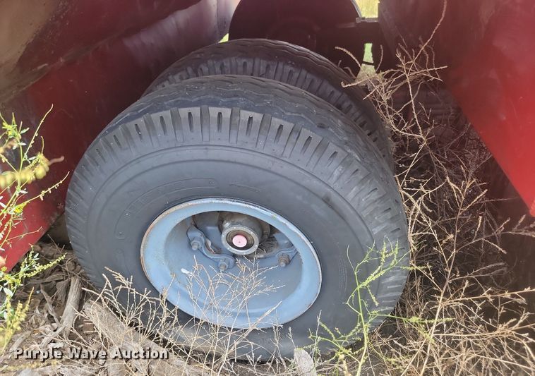 image for item LQ9041 Mobark horizontal grinder