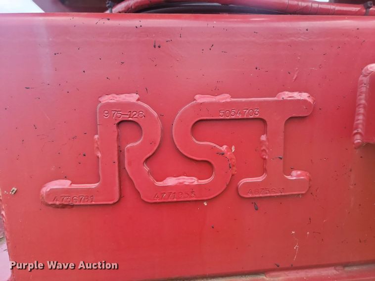 image for item LQ9041 Mobark horizontal grinder