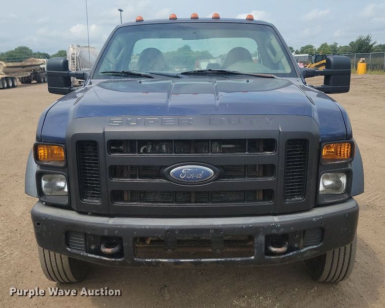 image for item LQ9067 2008 Ford F550 Super Duty XL  truck cab and chassis