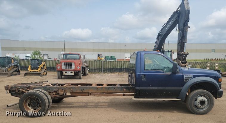 image for item LQ9067 2008 Ford F550 Super Duty XL  truck cab and chassis