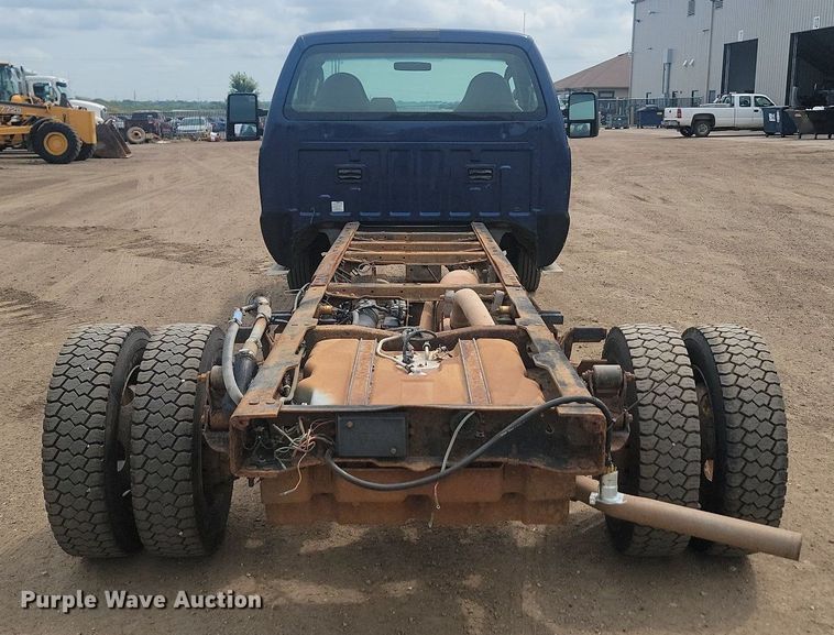 image for item LQ9067 2008 Ford F550 Super Duty XL  truck cab and chassis