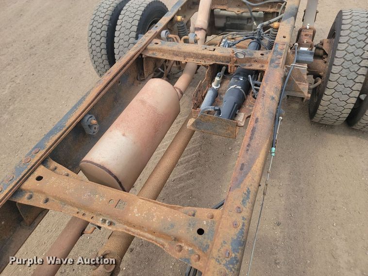 image for item LQ9067 2008 Ford F550 Super Duty XL  truck cab and chassis