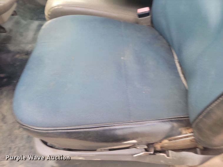 image for item LQ9067 2008 Ford F550 Super Duty XL  truck cab and chassis