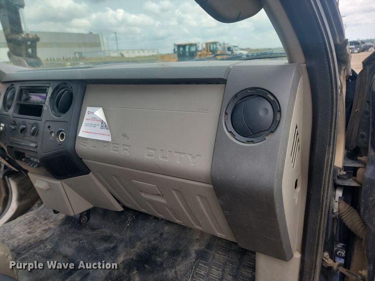 image for item LQ9067 2008 Ford F550 Super Duty XL  truck cab and chassis