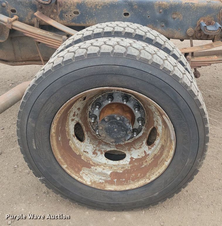 image for item LQ9067 2008 Ford F550 Super Duty XL  truck cab and chassis