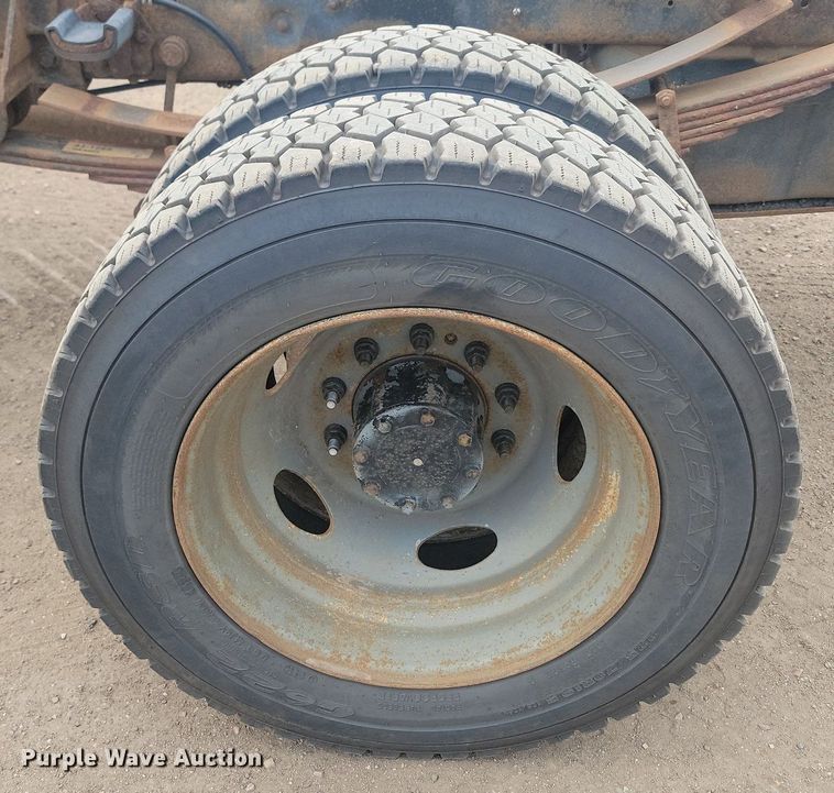 image for item LQ9067 2008 Ford F550 Super Duty XL  truck cab and chassis