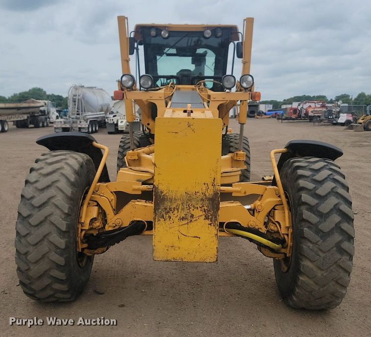 image for item LQ9068 2007 John Deere 772D  motor grader