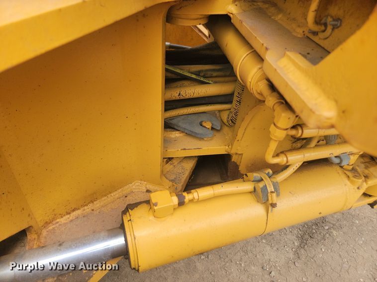 image for item LQ9068 2007 John Deere 772D  motor grader