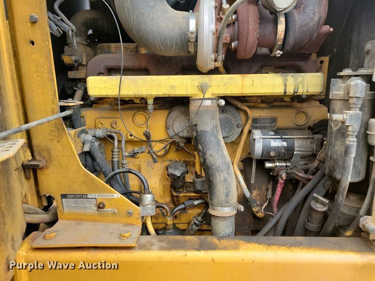 image for item LQ9068 2007 John Deere 772D  motor grader