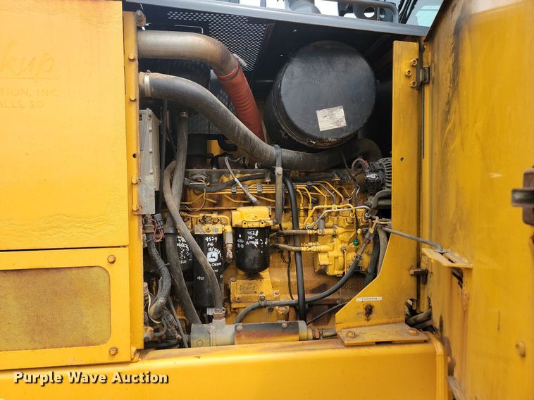 image for item LQ9068 2007 John Deere 772D  motor grader