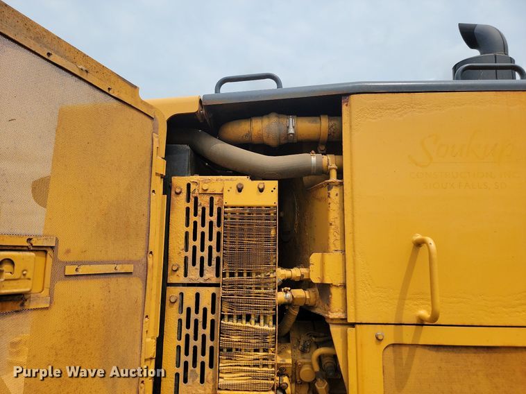 image for item LQ9068 2007 John Deere 772D  motor grader