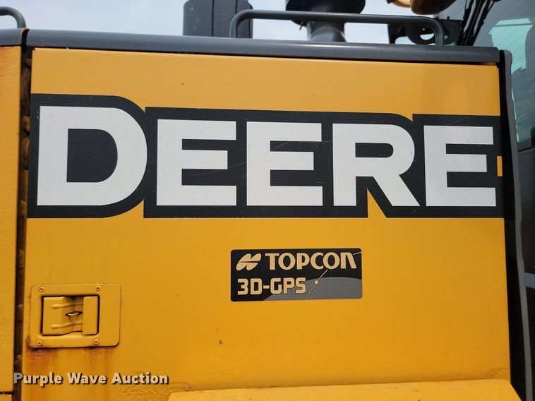 image for item LQ9068 2007 John Deere 772D  motor grader