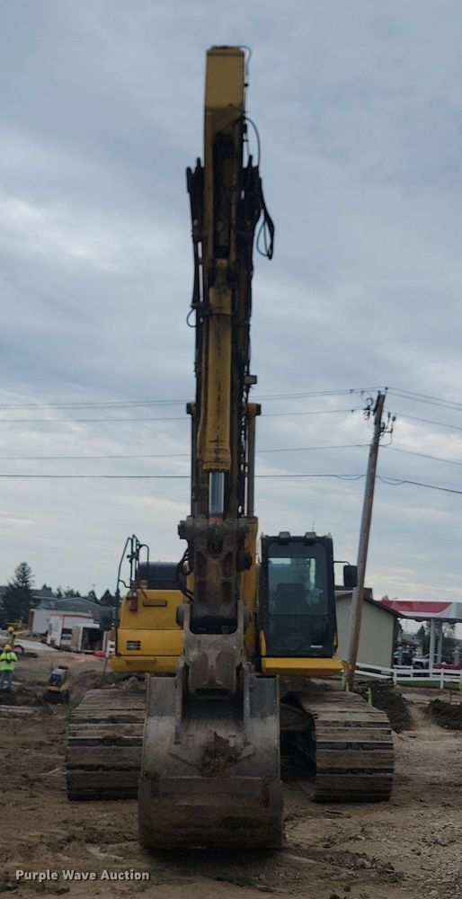 image for item LQ9076 2012 Komatsu PC490LC-10  excavator