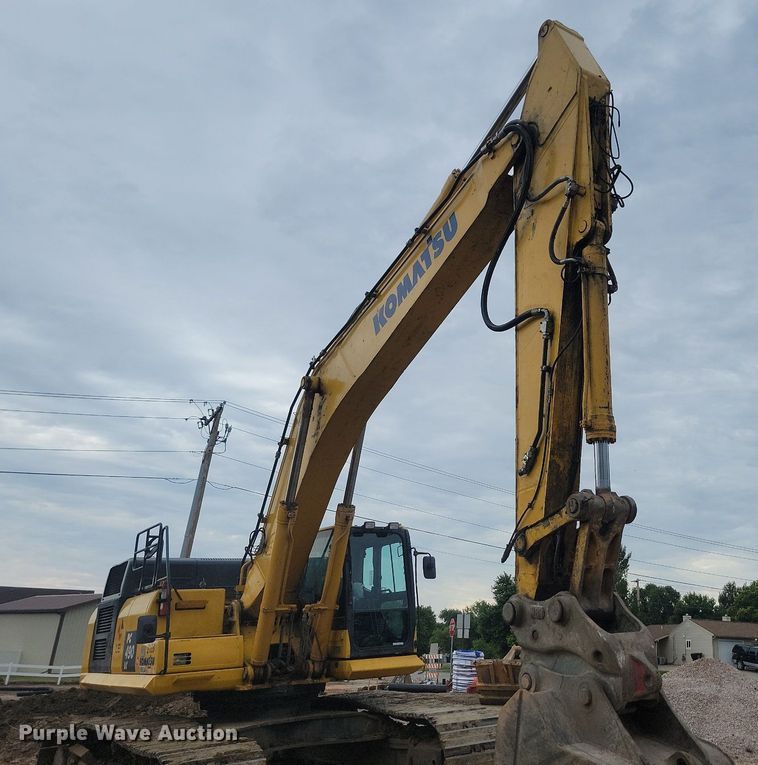 image for item LQ9076 2012 Komatsu PC490LC-10  excavator