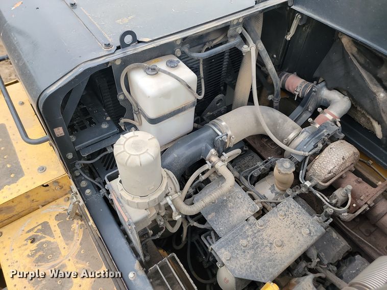 image for item LQ9076 2012 Komatsu PC490LC-10  excavator