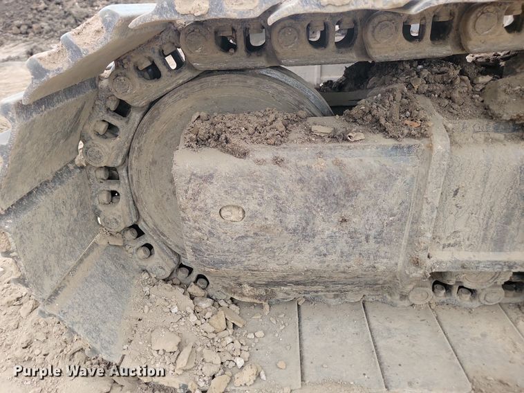 image for item LQ9076 2012 Komatsu PC490LC-10  excavator
