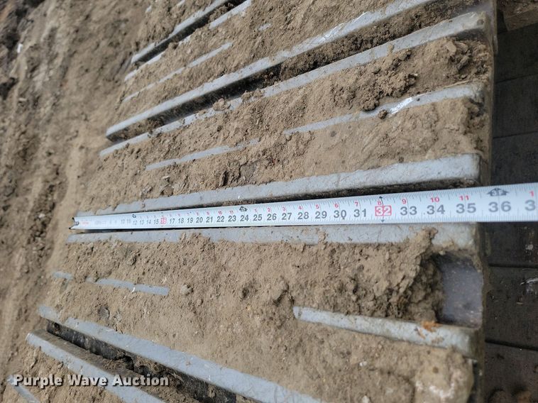 image for item LQ9076 2012 Komatsu PC490LC-10  excavator