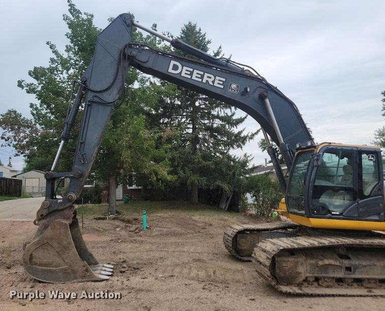 image for item LQ9077 2013 John Deere 350G LC  excavator