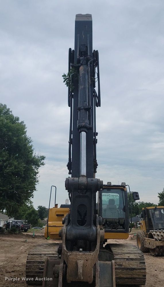 image for item LQ9077 2013 John Deere 350G LC  excavator