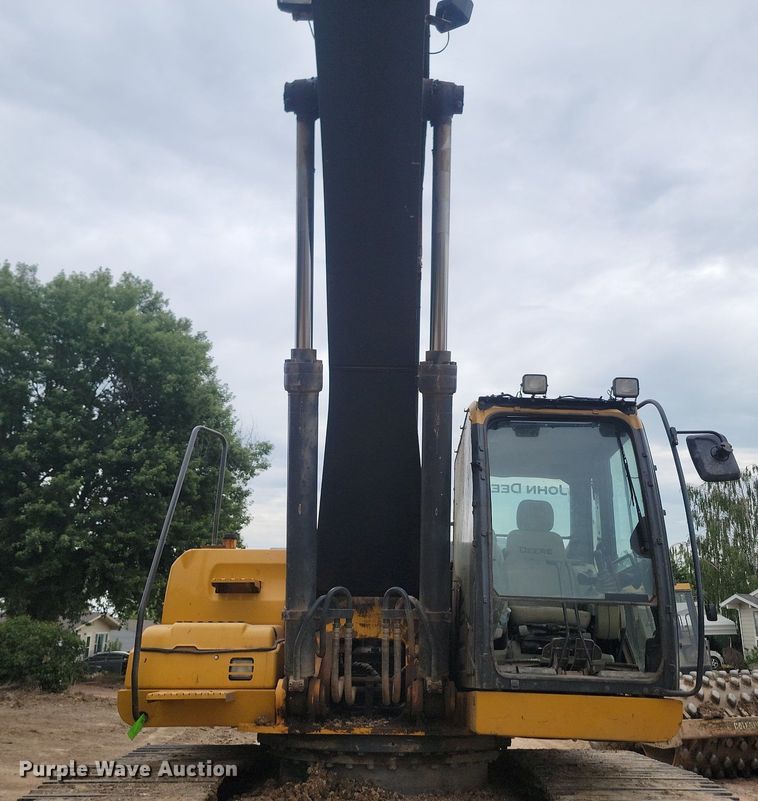image for item LQ9077 2013 John Deere 350G LC  excavator